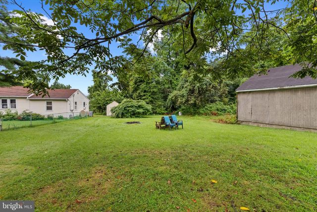 8000 FT SMALLWOOD RD, Baltimore, MD 21226