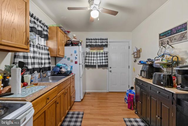 8000 FT SMALLWOOD RD, Baltimore, MD 21226