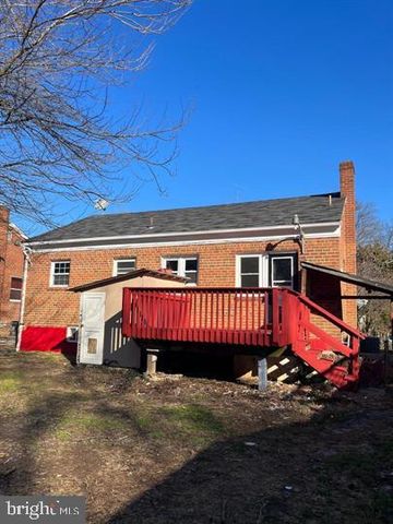 6703 DORMAN ST, Hyattsville, MD 20784