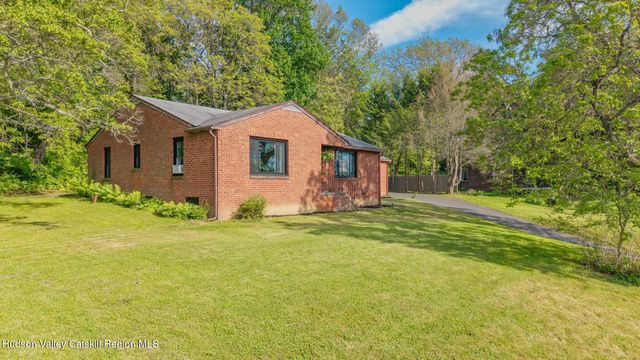 391 Joys Lane, Hurley, NY 12443