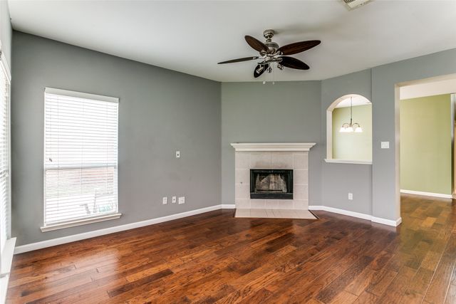 211 Patriot Lane, Euless, TX 76040