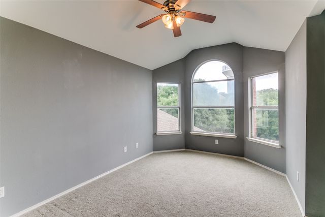 211 Patriot Lane, Euless, TX 76040