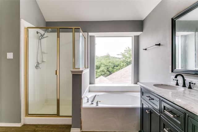 211 Patriot Lane, Euless, TX 76040