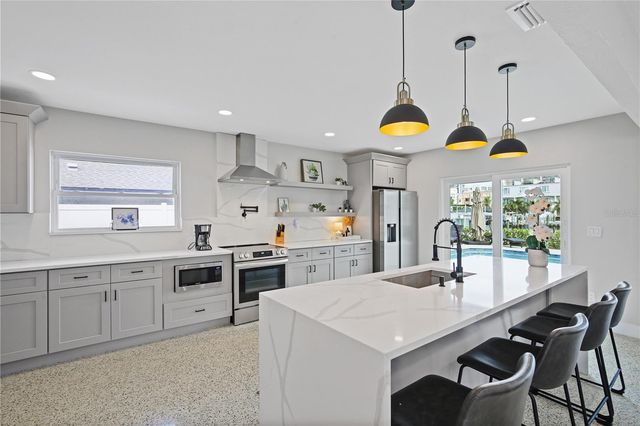 136 BAYSIDE DRIVE, Clearwater Beach, FL 33767