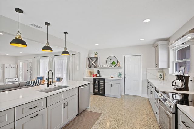 136 BAYSIDE DRIVE, Clearwater Beach, FL 33767