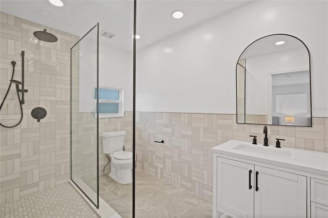 136 BAYSIDE DRIVE, Clearwater Beach, FL 33767