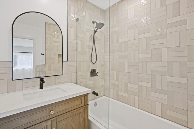 136 BAYSIDE DRIVE, Clearwater Beach, FL 33767