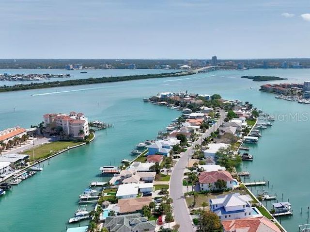136 BAYSIDE DRIVE, Clearwater Beach, FL 33767
