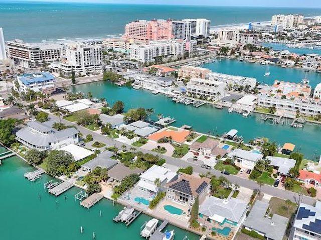 136 BAYSIDE DRIVE, Clearwater Beach, FL 33767
