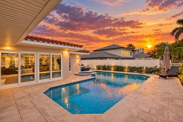 136 BAYSIDE DRIVE, Clearwater Beach, FL 33767