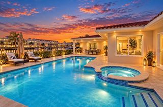 136 BAYSIDE DRIVE, Clearwater Beach, FL 33767