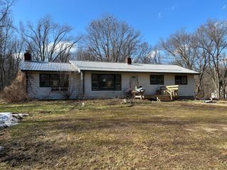 15033 Millard Road, Three Rivers, MI 49093