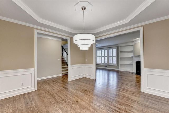 10 Carrington NE Way, Atlanta, GA 30328