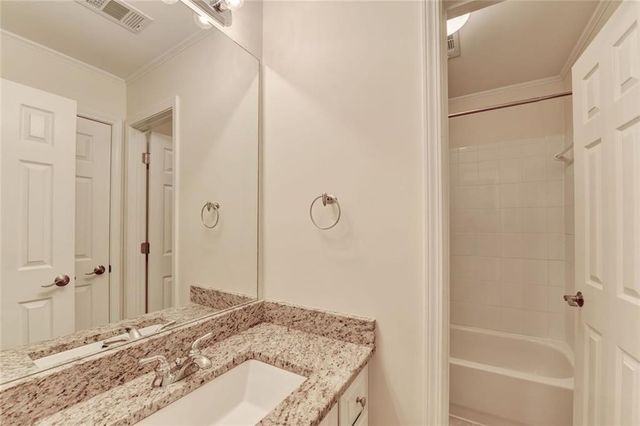 10 Carrington NE Way, Atlanta, GA 30328