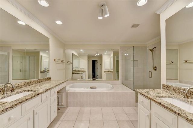 10 Carrington NE Way, Atlanta, GA 30328