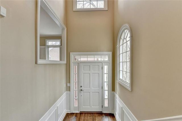 10 Carrington NE Way, Atlanta, GA 30328