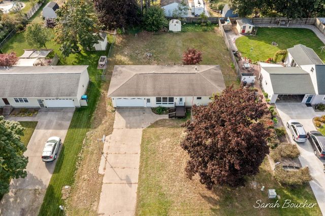 15129 Mitchell Street, Grand Haven, MI 49417