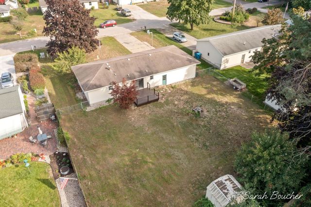 15129 Mitchell Street, Grand Haven, MI 49417