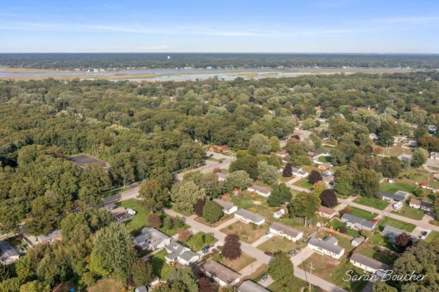 15129 Mitchell Street, Grand Haven, MI 49417