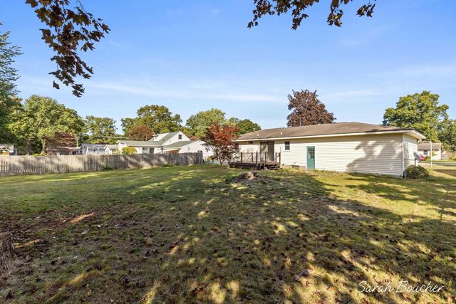 15129 Mitchell Street, Grand Haven, MI 49417