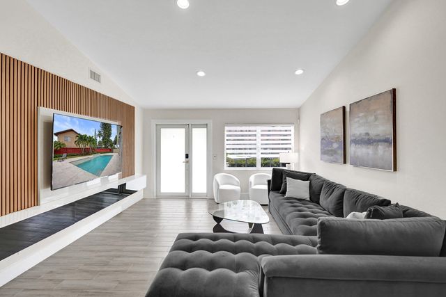 11175 Jasmine Hill, Boca Raton, FL 33498