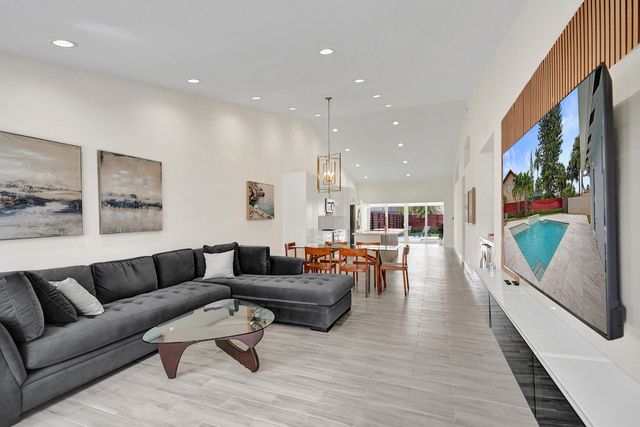 11175 Jasmine Hill, Boca Raton, FL 33498