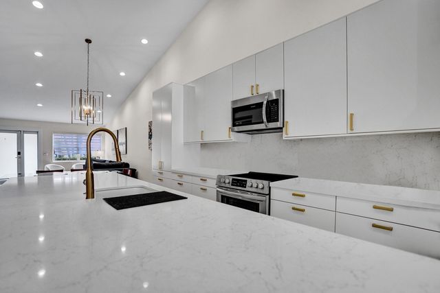 11175 Jasmine Hill, Boca Raton, FL 33498