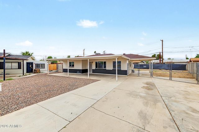 4332 W CRITTENDEN Lane, Phoenix, AZ 85031