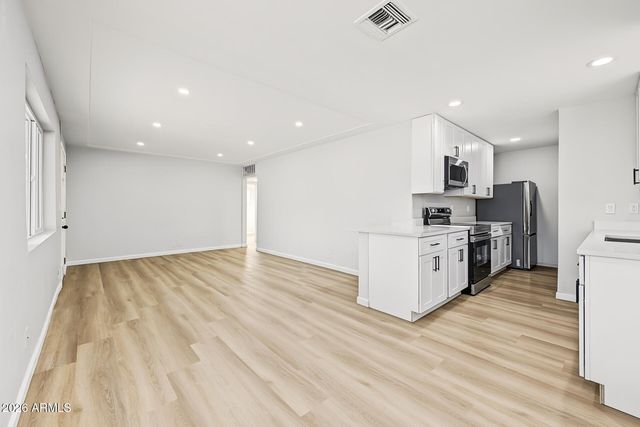 4332 W CRITTENDEN Lane, Phoenix, AZ 85031