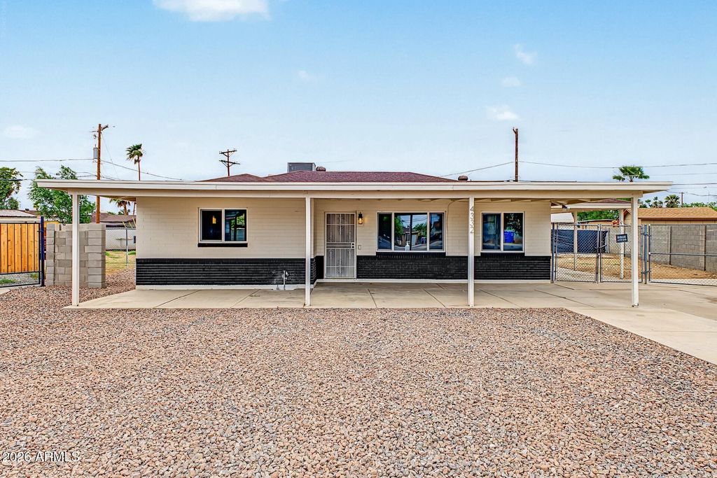 4332 W CRITTENDEN Lane, Phoenix, AZ 85031