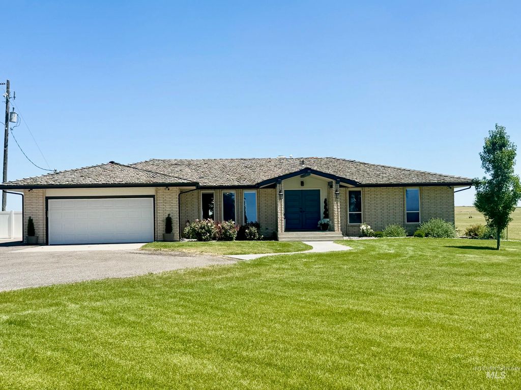 1456 N 400 E, Rupert, ID 83350