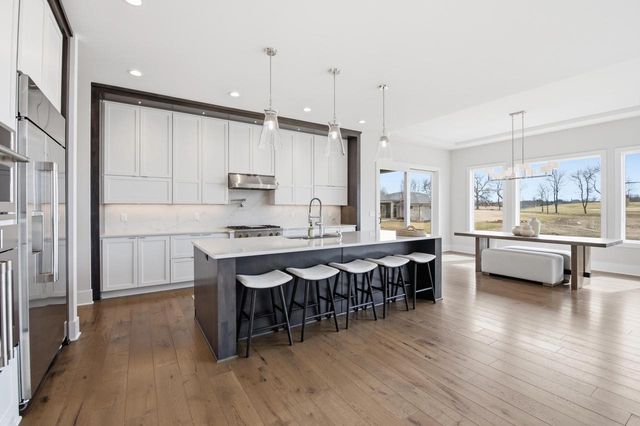 S17W30381 Hazeltine COURT, Waukesha, WI 53188