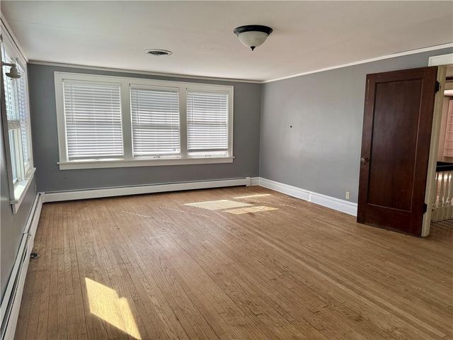 416 S 6th Street, Burlington, KS 66839
