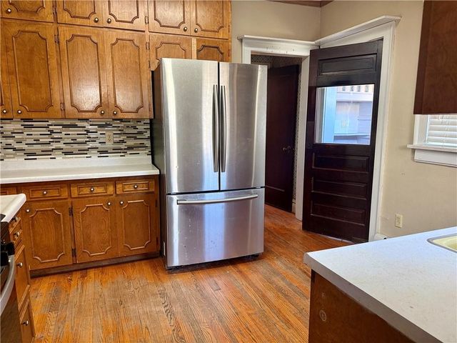 416 S 6th Street, Burlington, KS 66839