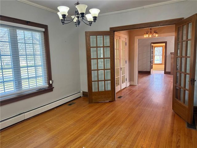 416 S 6th Street, Burlington, KS 66839