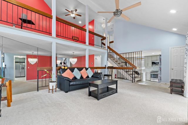 96 Westgate Drive, Edison, NJ 08820