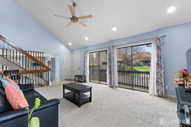 96 Westgate Drive, Edison, NJ 08820