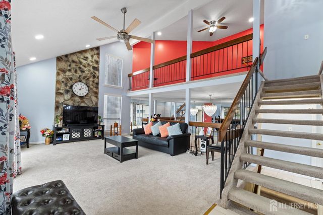 96 Westgate Drive, Edison, NJ 08820