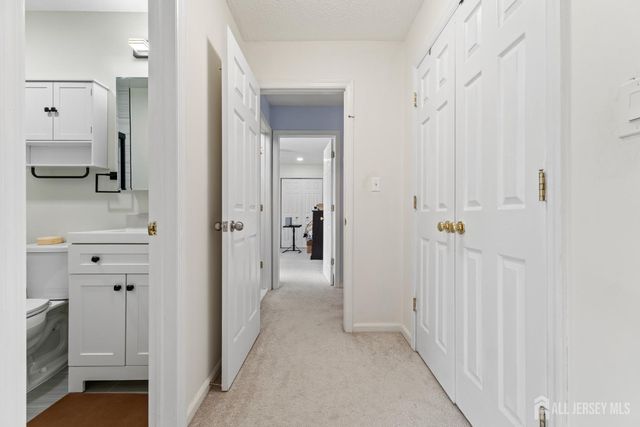 96 Westgate Drive, Edison, NJ 08820