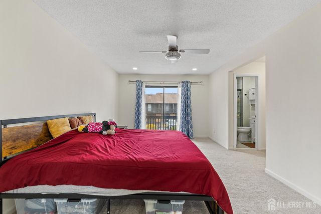 96 Westgate Drive, Edison, NJ 08820