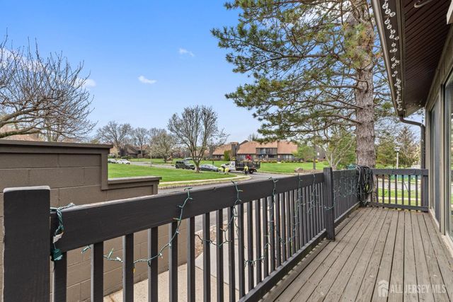 96 Westgate Drive, Edison, NJ 08820