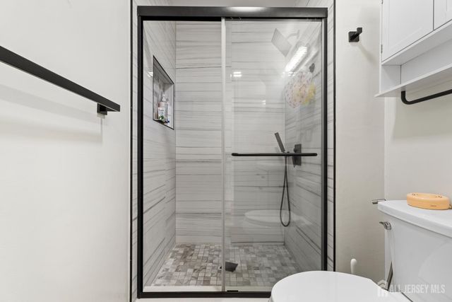 96 Westgate Drive, Edison, NJ 08820