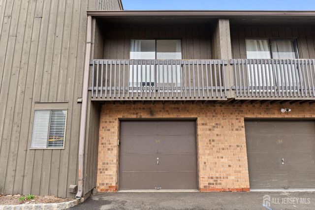 96 Westgate Drive, Edison, NJ 08820