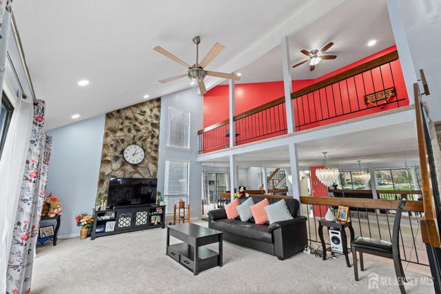 96 Westgate Drive, Edison, NJ 08820