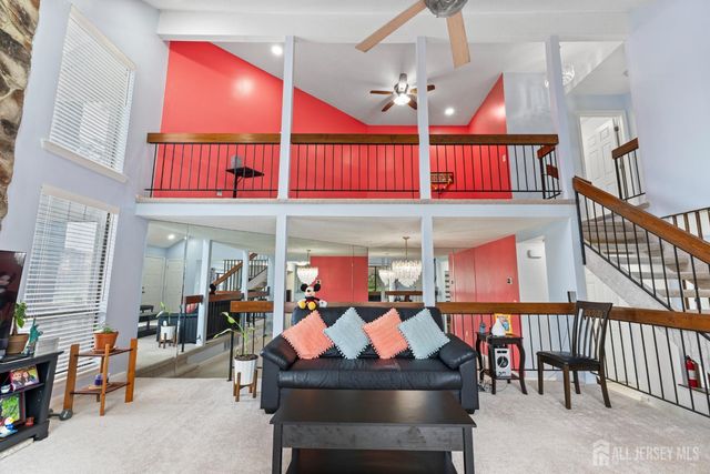 96 Westgate Drive, Edison, NJ 08820