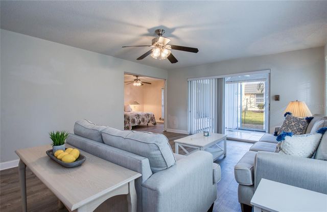 2206 CORDOVA GREEN, Seminole, FL 33777