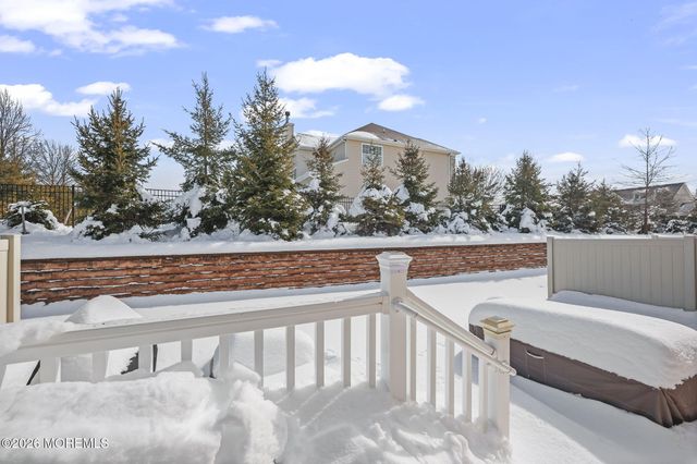 5 Traditions Place, Monroe, NJ 08831