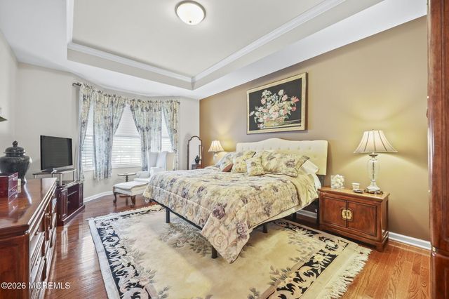 5 Traditions Place, Monroe, NJ 08831