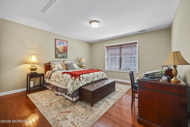 5 Traditions Place, Monroe, NJ 08831