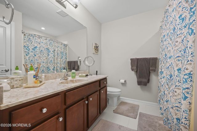 5 Traditions Place, Monroe, NJ 08831